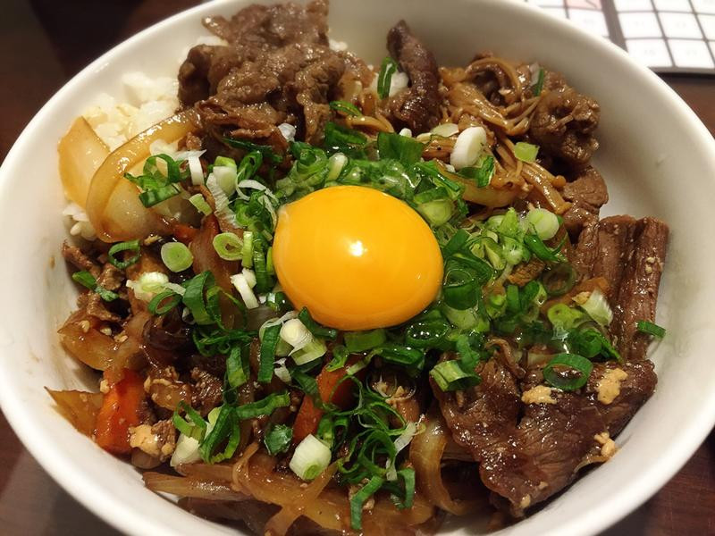 Jenis Makanan Rice Bowl yang Disukai Para Pria Jepang