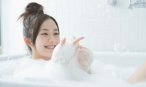 Fakta Mengenai Budaya Mandi di Jepang, Satu Keluarga Menggunakan Air Bathtub Bersama Tanpa Diganti