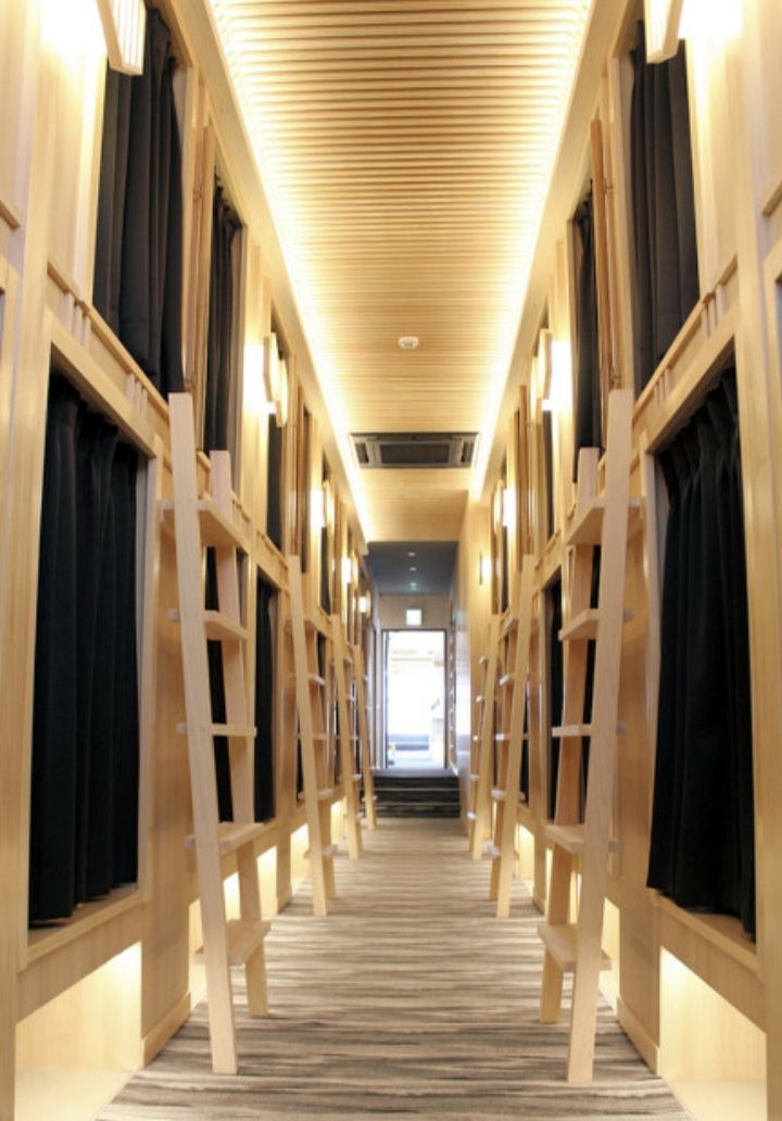 Hotel Kapsul Yang Menggunakan Kayu Cemara Lokal Telah Dibuka di Nara