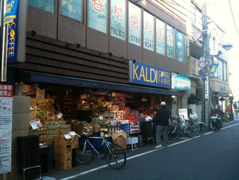 Toko Makanan Import di Tokyo Untuk Mengobati Rasa Rindu Kampung Halaman