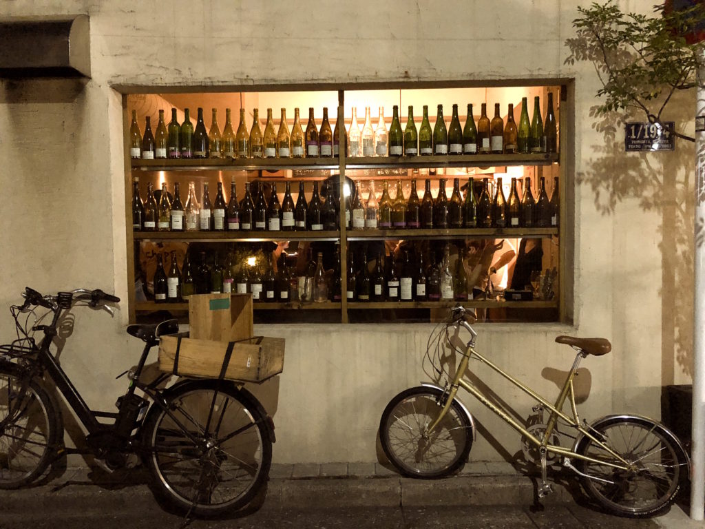 6 Bar Terbaik di Tokyo Untuk Menikmati Wine Alami