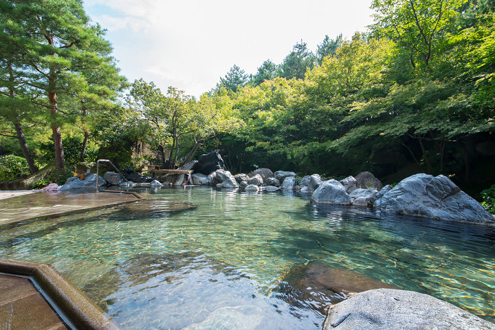 Nagashima Spa Land: Taman Rekreasi Dengan Wahana dan Spa