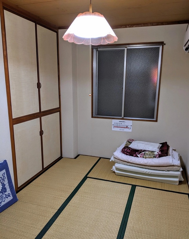 Penginapan Murah di Jepang Sediakan Kamar 'Tanpa Privasi' 130 yen Semalam