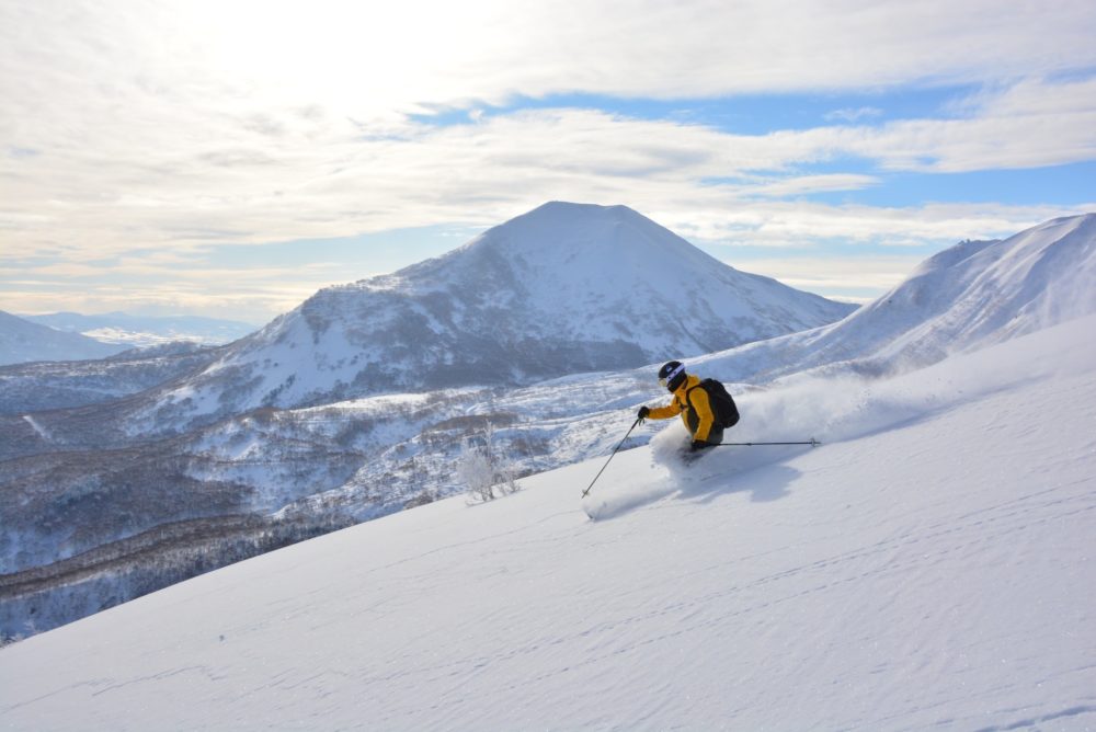 Ski yang digemari di Hokkaido (skiing hokkaido.com)