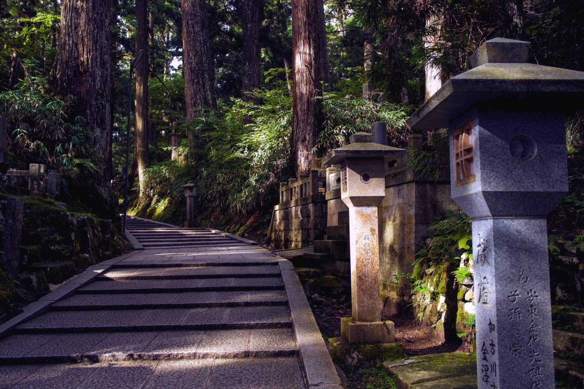 Wisata Spiritual di Gunung Koya Osaka