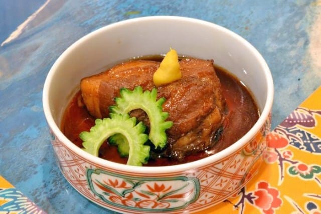 Makanan Khas Okinawa yang Tidak Boleh Kamu Lewatkan!