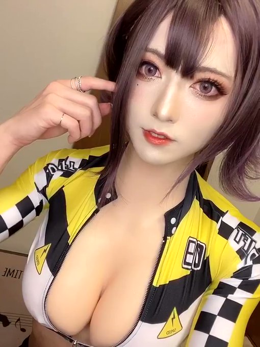 Cosplayer Jepang Sexy ini Membuatmu Jantungan!