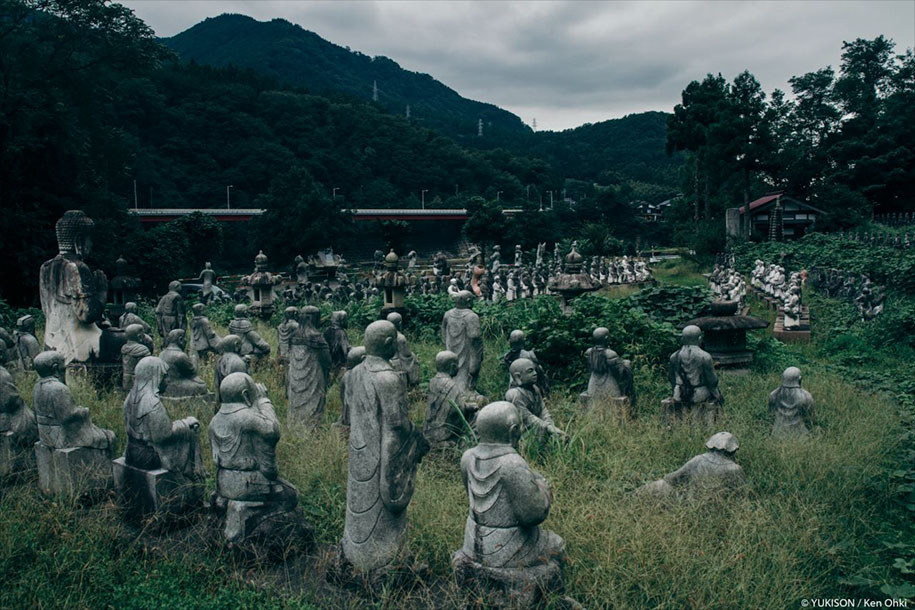 Tempat Menyeramkan di Jepang dengan 800 Patung Manusia