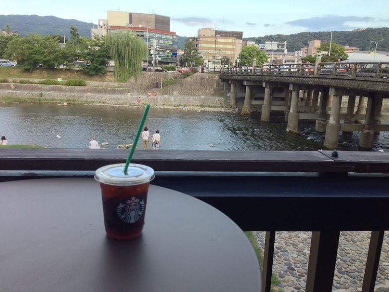 5 Starbucks Jepang Ini Memiliki Pemandangan yang Luar Biasa!