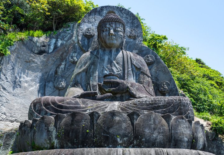 patung Buddha terbesar di Jepang