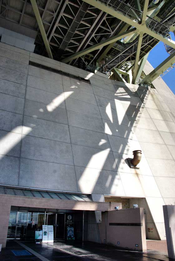 Akashi Kaikyo Bridge, Jembatan Gantung Terpanjang di Dunia