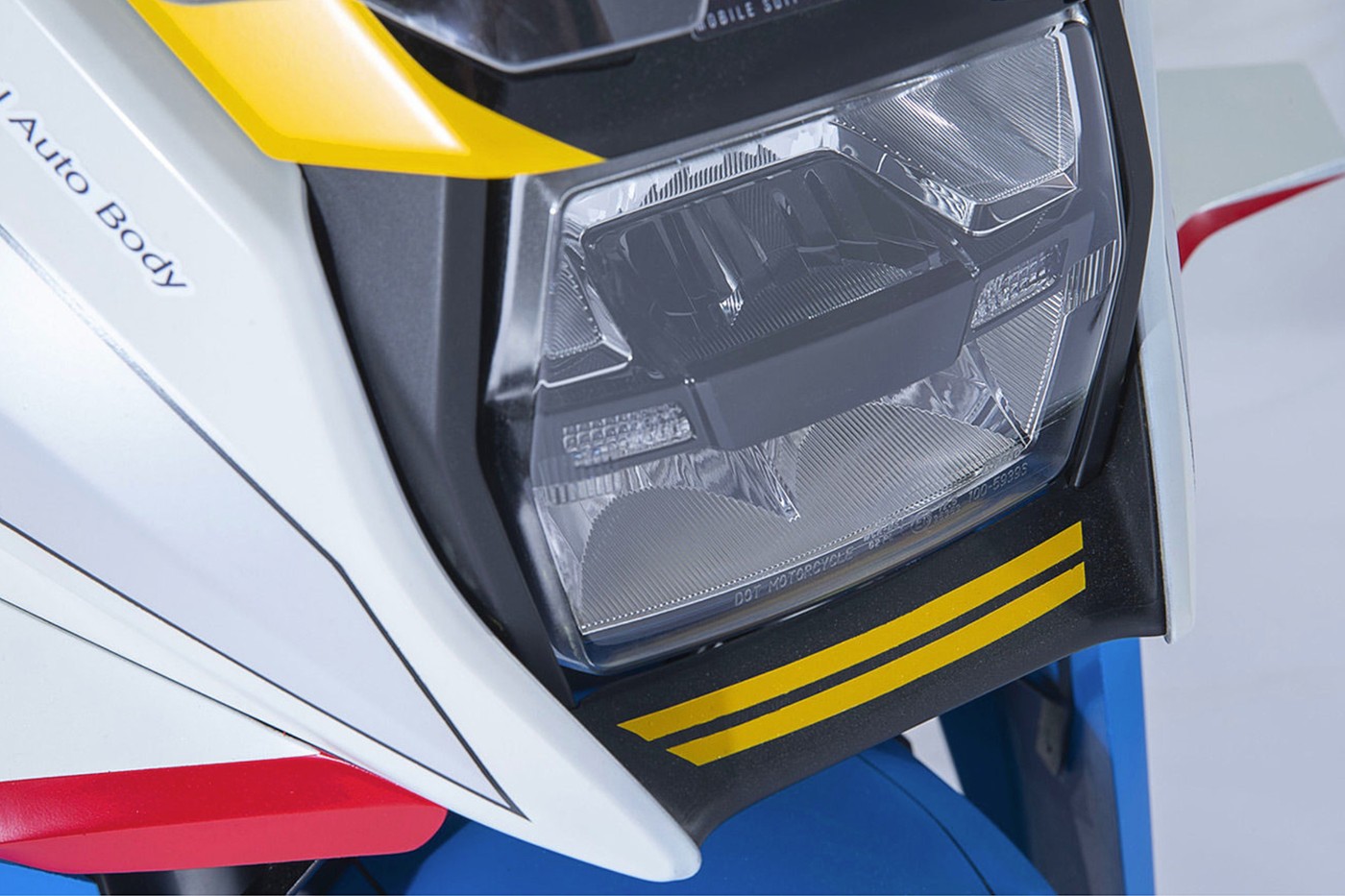 Inilah Motor Gundam Kolaborasi ICON Motorsports dan Suzuki