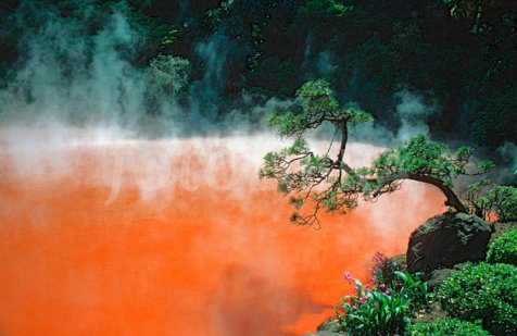 Kolam darah di 'neraka' Beppu yang menyimpan khasiat sehat