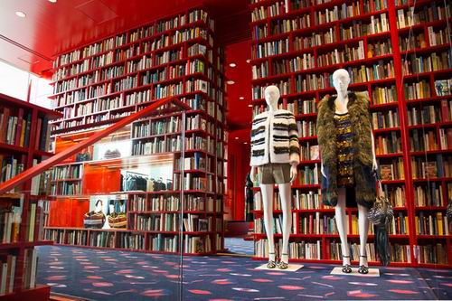 Beli baju sambil baca buku Di Aoyama, Tokyo kini ada toko bertema perpustakaan! (1)