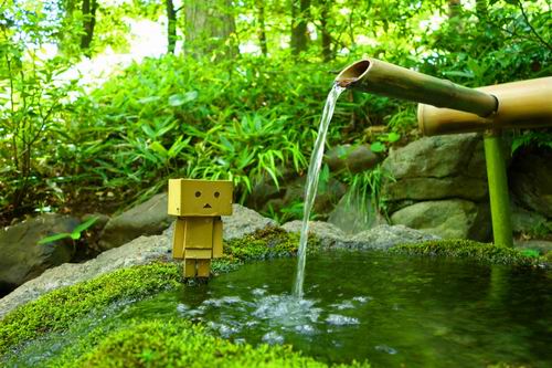 Danbo, si robot kardus mungil, akan memandu kalian ke tempat-tempat yang paling menenangkan di Jepang (11)