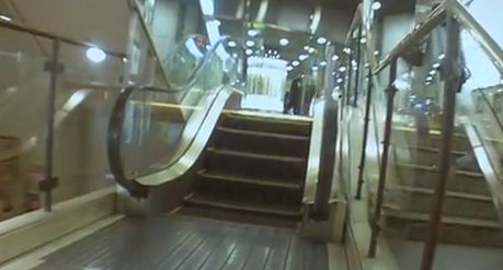 Video: Wow! Ternyata Jepang Punya Eskalator Terpendek di Dunia