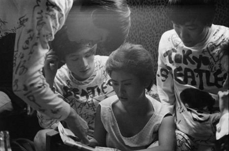 Foto-foto sisi liar kawula muda di Jepang pada tahun 1964 (11)