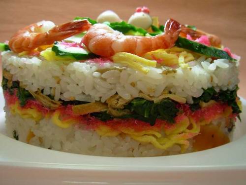 Hmm lezat! Inilah beraneka kue sushi yang mudah dibuat dan terlalu sayang untuk disantap! (5)