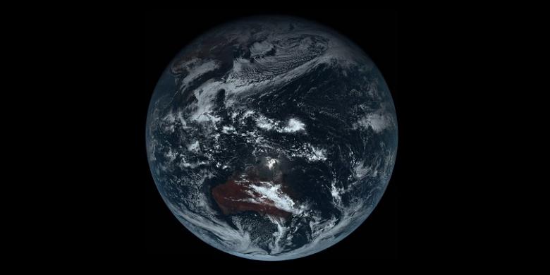Inilah Wajah Bumi yang Sebenarnya bila Dilihat dari Luar Angkasa