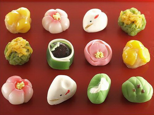 Kue Tradisional Jepang Dengan Aneka Ragam Bentuk