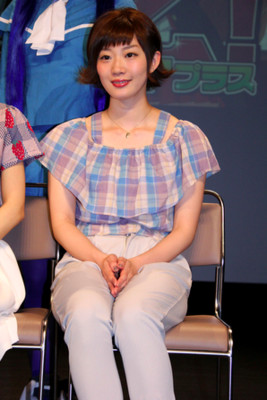 Miku Tanabe dari AKB48 memulai debutnya sebagai aktris pengisi suara dalam anime Robot Girls Z Plus (1)