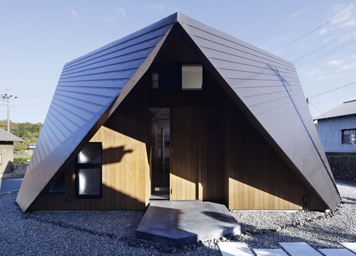 Origami House, Sebuah Desain Rumah Beratap Lipat Menyerupai Origami (1)