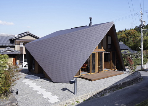 Origami House, Sebuah Desain Rumah Beratap Lipat Menyerupai Origami (4)
