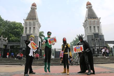 Para Superhero Sambangi Car Free Day di Jakarta (1)