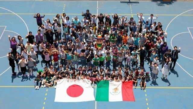 Pemutaran film 'Crayon Shin-chan' diadakan di sekolah di Meksiko