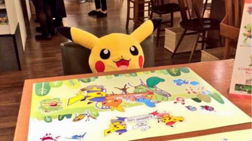 Pikachu temani para jomblo di Pokémon Cafe