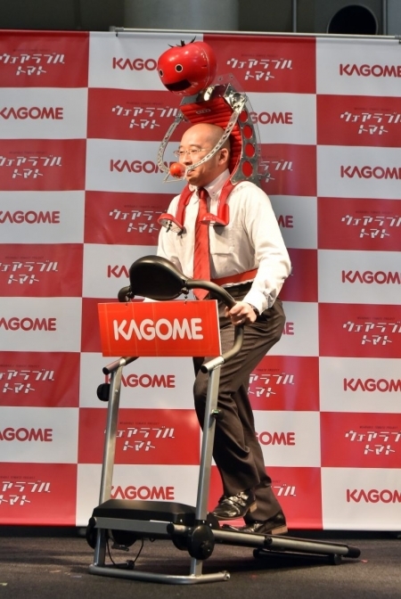 Sambut Tokyo Marathon, Kagome Ciptakan Alat untuk Beri Tomat Utuh pada Pelari