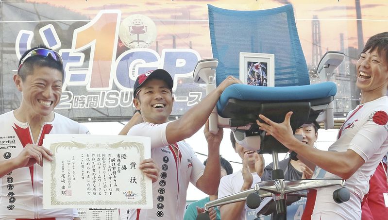 Seru! Di Jepang ada Isu-1 Grand Prix, balapan kursi kantor di jalanan! (3)