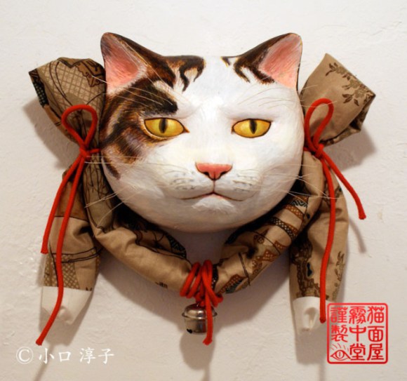 Sugoi! Seniman Jepang membuat topeng kucing yang keren juga seram! (5)