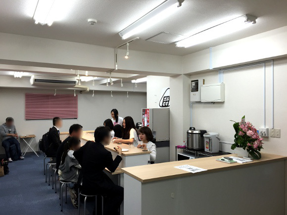 Suka Onigiri Suka idol Nikmati onigiri buatan idol di kafe Galmusu di Akihabara! (5)