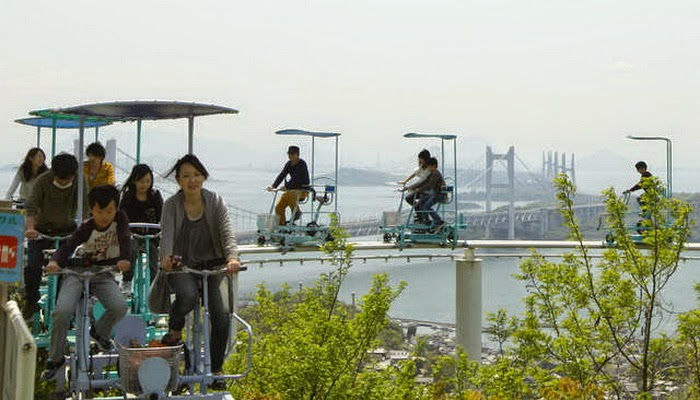Uniknya Roller Coaster Bentuk Sepeda Jepang yang Mendebarkan (5)