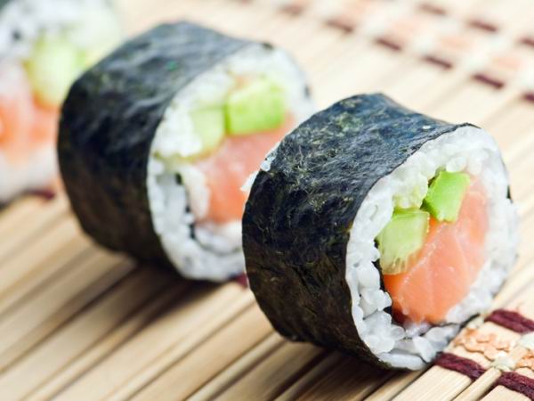 Wah, Kebiasaan Makan Sushi Bisa Bikin Umur Lebih Panjang?