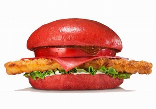Wah, di Jepang ada cheeseburger berwarna merah! Seperti apa ya rasanya (2)