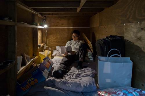 Wah, ternyata di Jepang masih ada orang-orang yang tinggal di ruangan yang sangat sempit! (4)