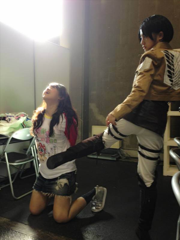 Beginilah Cara Para Member AKB48 dalam Turut Meramaikan Hype 'Attack on Titan'