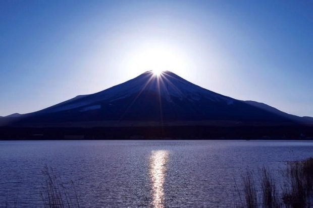 Fenomena Diamond Fuji Tarik Wisatawan