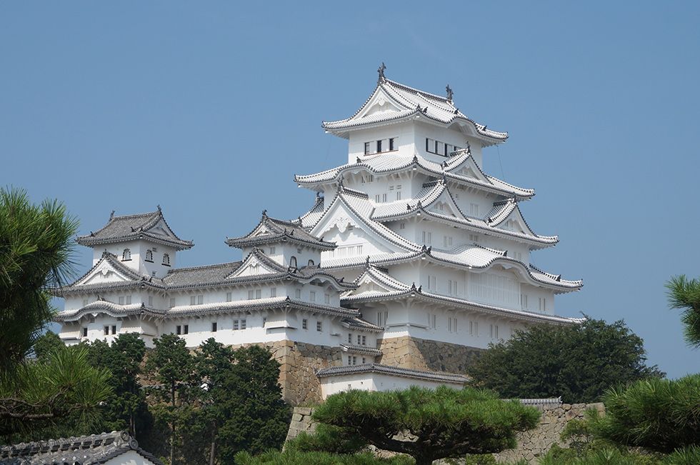 Istana Himeji dibuka kembali setelah 5 1/2 tahun perbaikan
