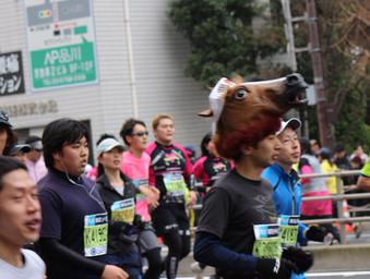 Wah, acara Tokyo Marathon diawasi oleh Patlabor Ingram!